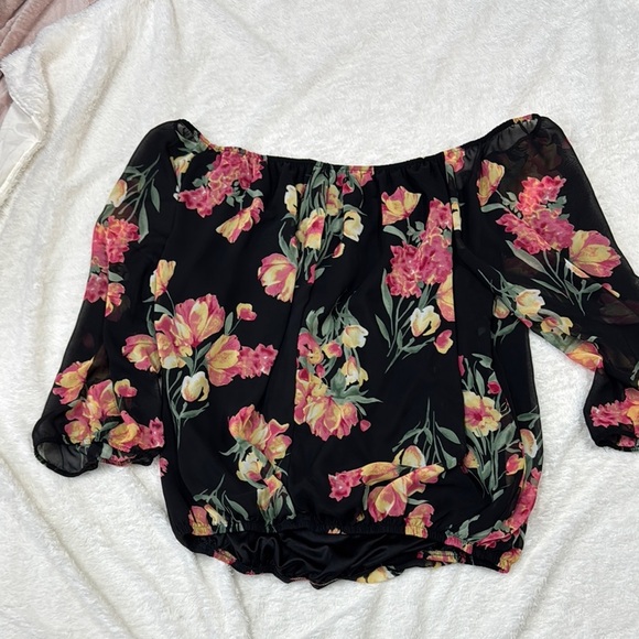 Torrid Smocked Floral Puff Sleeve Top Black Pink - Picture 5 of 5